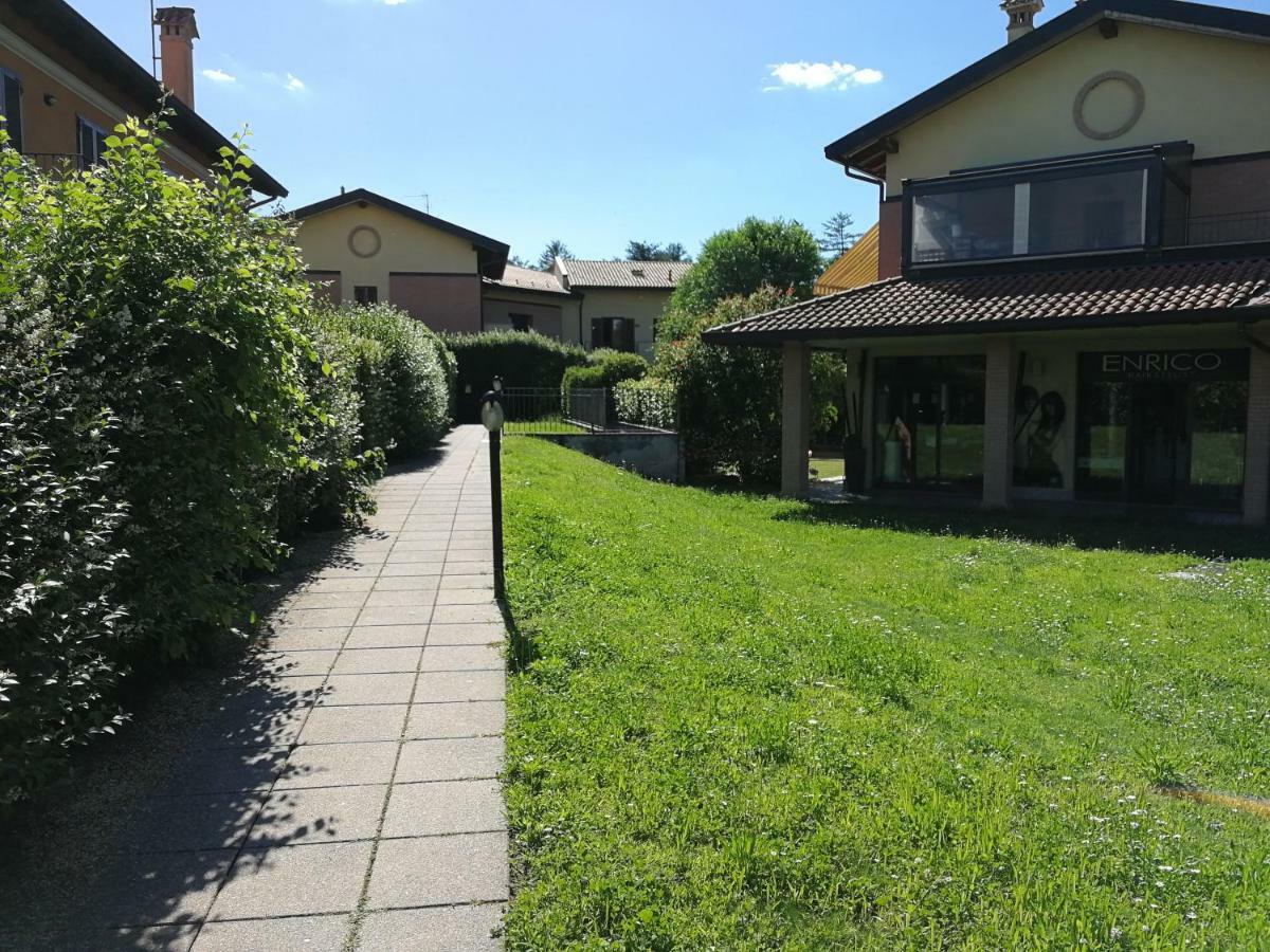 Monticello Golf Townhouse Apartment Cassina Rizzardi Exterior foto